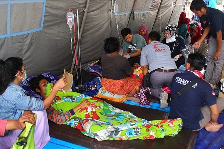 Pengungsi Korban Gempa Lombok, foto diambil dari Kompas.com