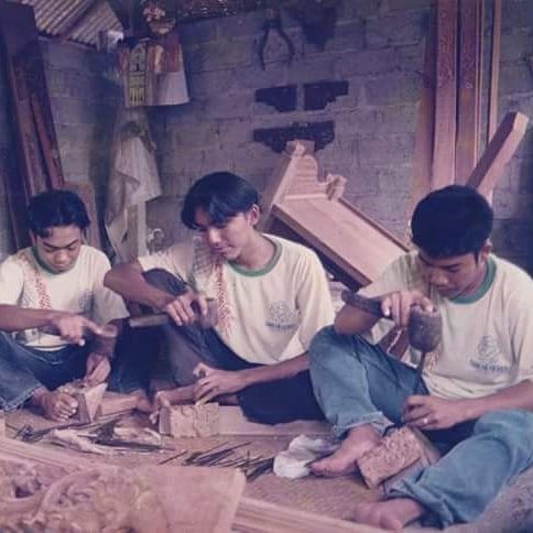 Mengukir kayu dan keseharianku - dokpri