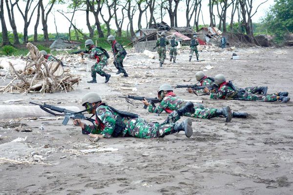 Serangan Cepat dari laut ke darat pasukan pendarat amfibi - dokpri