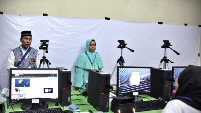 Sejumlah alat biometrik milik rekanan Imigrasi Arab Saudi tidak bisa digunakan di Asrama Haji Sudiang. | Sumber: Abdiwan/tribuntimur.com