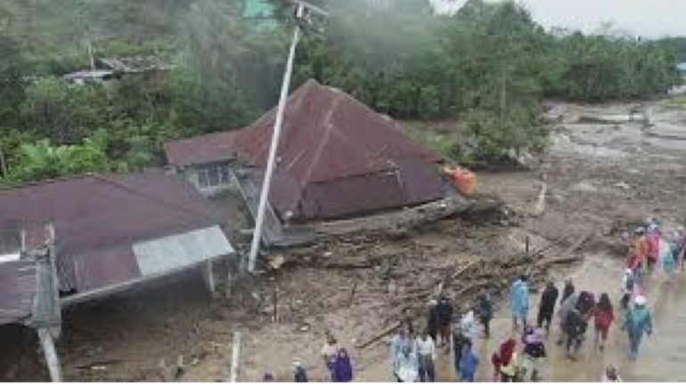 Banjir Bandang Sumbar (Pekanbaru.Tribunnews.com)
