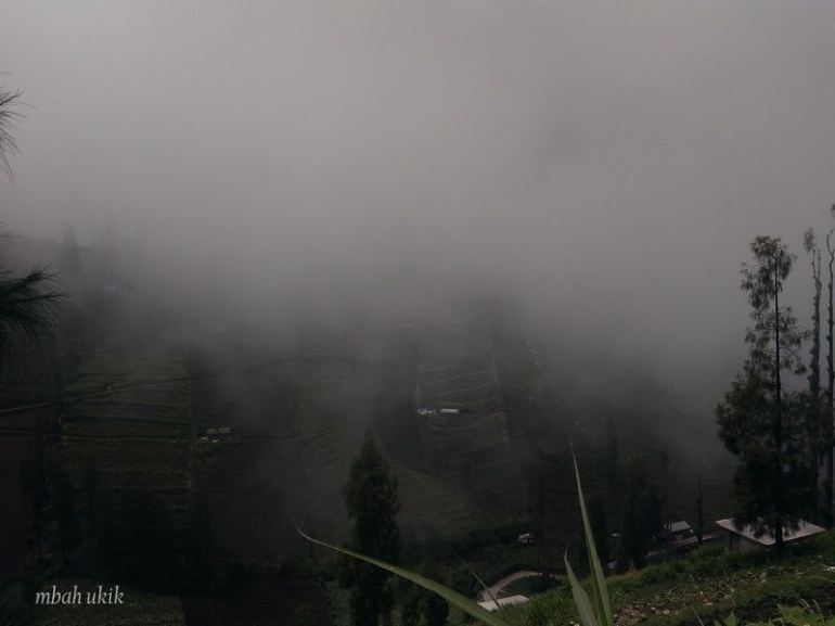 Kabut dan mendung. Dokpri