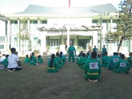 Latihan siswa Dojang SYBAS di Lapangan Makorem 143/Ho