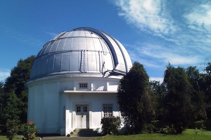 (Observatorium Bosscha, bukti nyata jasa Bosscha dalam ilmu perbintangan, Sumber: bobo.grid.id)