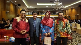Dari kiri: Endro, Prof Lambang, Endang dan M Mansyur.
