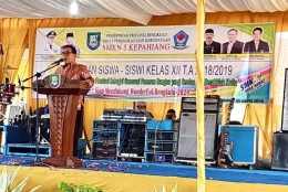Bupati Kab Kepahiang, Dr. Ir. Hidayatullah Sjahid, MM. IPU melepas Siswa/i SMKN 5 Kepahiang