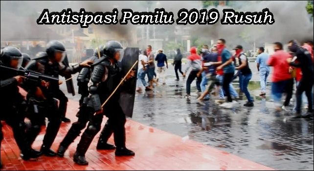 Simulasi Anti Rusuh Pemilu di Polda Maluku. Gambar : Kumparan.com