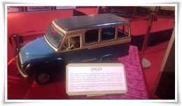 Oplet, kendaraan zaman dulu di Jakarta dalam pameran temporer (Dokpri)