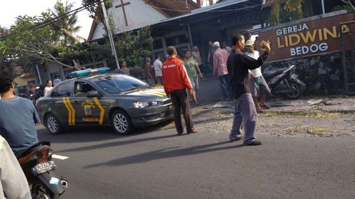 http://bali.tribunnews.com