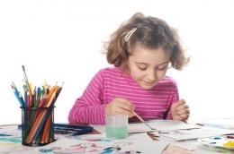Anak berbakat dalam menggambar (ypedulikasihabk.org)