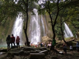 Curug ( Air terjun) Cikaso, sebuah objek wisata air terjun yang terletak di kampung Ciniti, Desa Cibitung Kecamatan Cibitung Kabupaten Sukabumi // dokpri