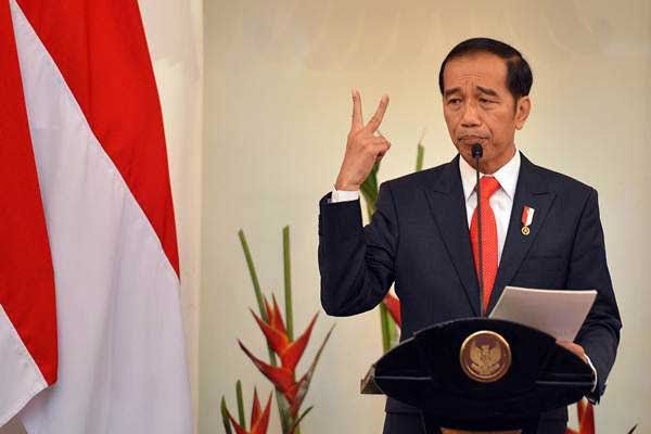 ANTARA/Wahyu Putro APresiden Joko WIdodo memberikan sambutan ketika membuka rapat kerja Kepala Perwakilan Republik Indonesia (Keppri) di Gedung Pancasila, Kemenlu, Jakarta, Senin (12/2).