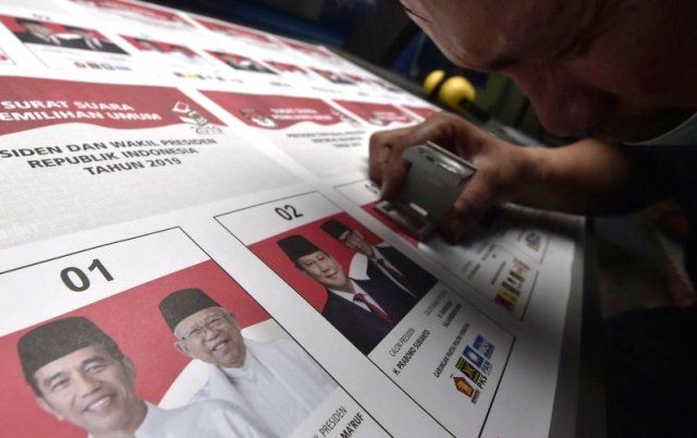 ilustrasi surat suara pemilu 2019. (sumber: Antara Foto/M. Adimaja)