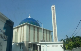 Masjid di komplek pasar ikan modern (dok pribadi)