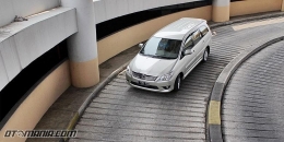 ilustrasi parkir mobil di gedung. (foto: otomania.com)