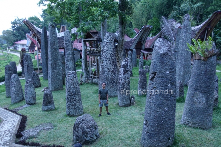 Andika di Situs Megalitikum Kalimbuang Bori