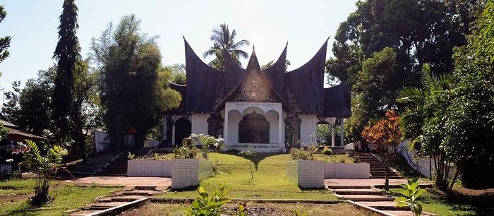 Makam Tuanku Imam Bonjol. Sumber: situsbudaya.id