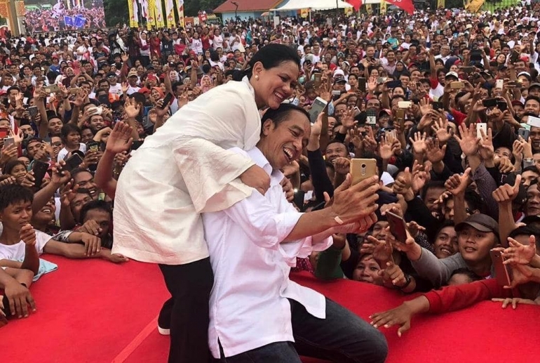 Ibu Iriana bersama Jokowi (Dok: Ig/Jokowi)