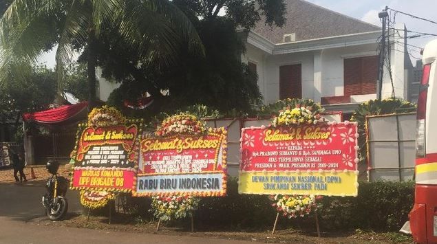 Karangan Bunga bagi Prabowo I Gambar :dtik