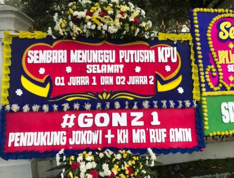 Perang Karangan Bunga di Pilpres 2021 Kompasiana com Perang Karangan Bunga di Pilpres 2021 Kompasiana com