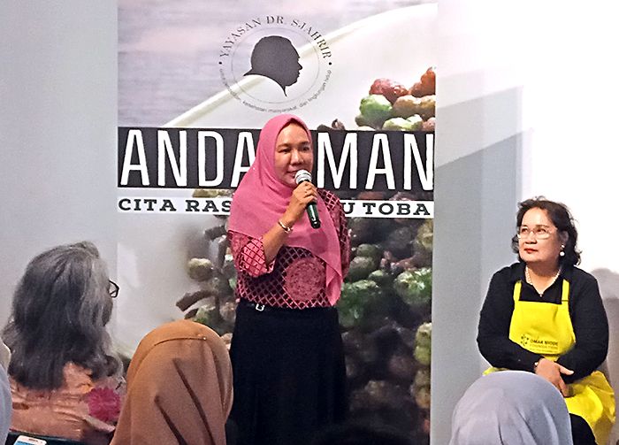 Dr. Ir. Hj. Wan Hidayati, M.Si selaku Kepala Dinas Kebudayaan dan Pariwisata Provinsi Sumatera Utara. (Foto GANENDRA)