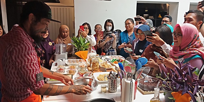 Suasana demo masak. (Foto GANENDRA)