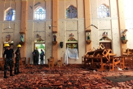 https://internasional.kompas.com/read/2019/04/23/06340271/pengebom-itu-sempat-memegang-kepala-cucu-saya-saat-masuk-ke-gereja