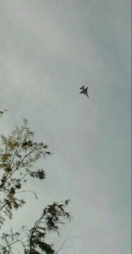 Pesawat F-16 Terbang Rendah di atas Kota Sabang