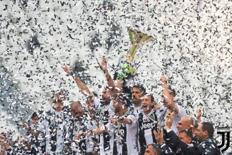Juventus FC merayakan Scudetto ke-8 secara berturut-turut. (Sumber: juventus.com)