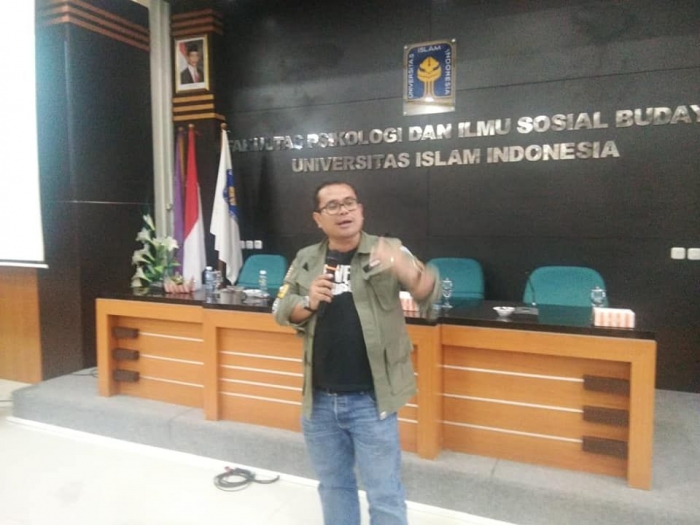 Chiefy Adi Kusmargono, Presiden Direktur PT IPC Car Terminal (IKT Tbk) sebagai narsum