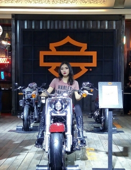 Penjaga stand Motor Harley-Davidson/dokpri