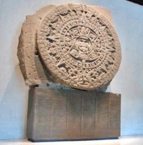 Kalender Aztek di Museo Nacional de Antropologia. Foto: Evi Siregar