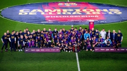 Momen foto bersama FC Barcelona, pasca juara La Liga musim 2018/19. (Twitter.com/andresiniesta8)
