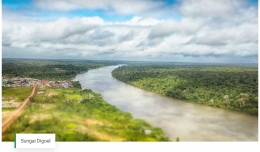 Deskripsi : Sungai Digoel yang dilewati tim medis Korindo Group I Sumber Foto : Korindo.co.id