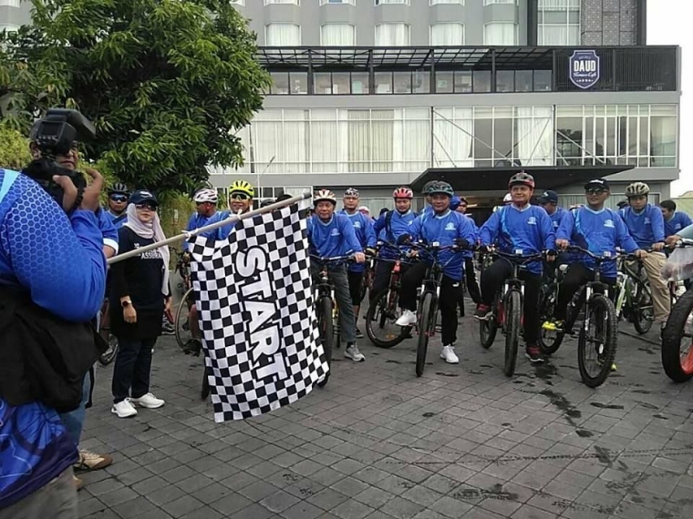 Peserta Fun Bike Siap Mengayuhkan Sepedanya | dokpri