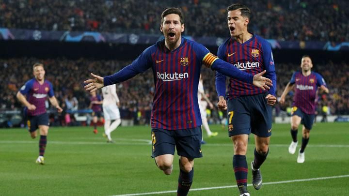 Momen Messi berselebrasi bersama rekan-rekannya. (Bola.tempo.co)