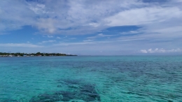 Pulau Kapota dari kejauhan, Sumber: Dok. Pribadi