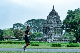 Deskripsi : Pemandangan Candi-Candi yang dapat dinikmati peserta Mandiri Jogja Marathon 2019 I Sumber Foto : mandirijogjamarathon.com