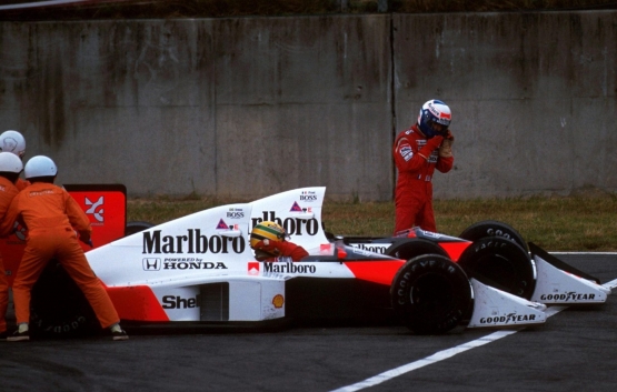 Senna dan Prost bertabrakan di GP Jepang 1989