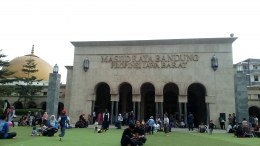 Masjid Raya Bandung Propinsi Jawa Barat (Sumber Foto: DWL)