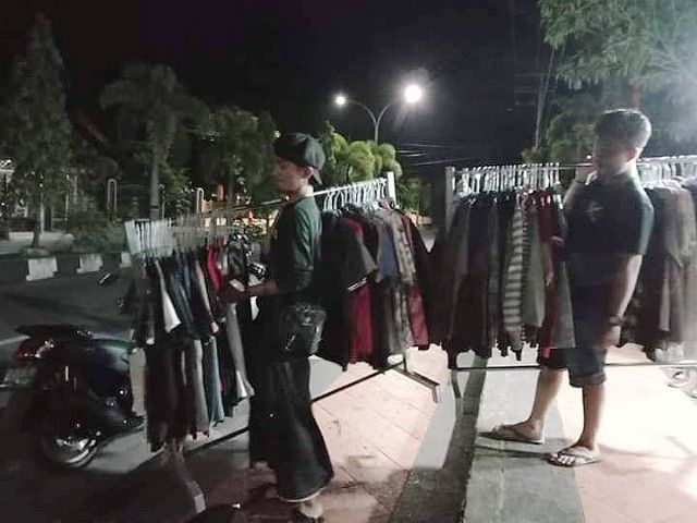 Pakampong Store adalah gerai penjualan milik KOMPLEN Bantaeng.