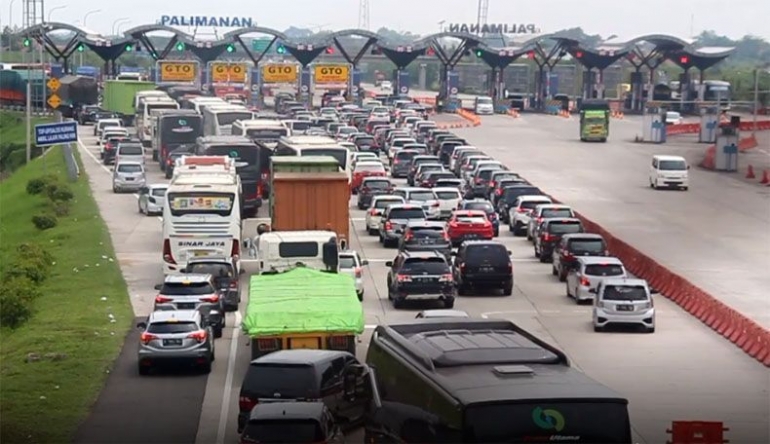 Penampakan jalan tol Trans Jawa (foto: Pasangmata)
