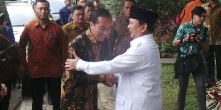 Jokowi berkunjungan ke kediaman Prabowo di Hambalang. Foto: KOMPAS.com/Ihsanuddin