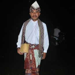 Ket foto: pakaian Budaya (Amarasi) | Dokpri