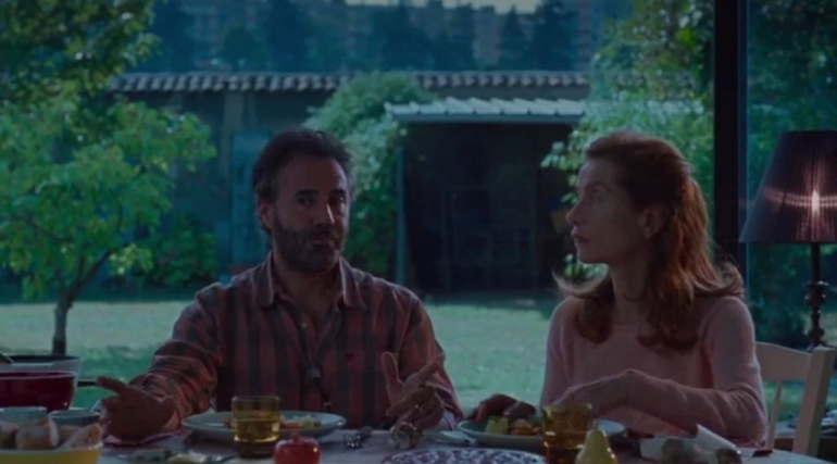 Jose Garcia dan Isabelle Huppert (sumber: Screenshot)