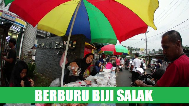 Berburu Biji Salak / Dok. Pribadi