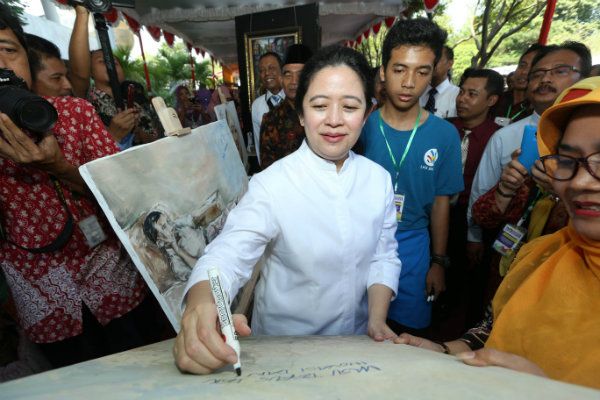 Menteri Puan ingin ada sebuah kontribusi dari guru luar negeri pada siswa Indonesia dan guru Indonesia. Foto dari: (News.Harianjogja.com)