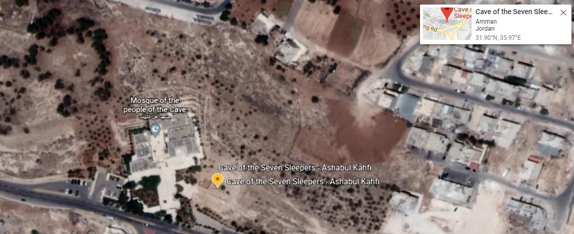 Lokasi Gua ashabul kahfi, Amman, Jordan, koordinat 31.90'N, 35.97'E. (eart. google) 