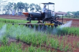 Teknologi Pertanian Berkembang Pesat Untuk Memudahkan Petani Mengolah dan Menghasilkan Produk Pertanian Nasional. sumber gambar: www.pertanian.go.id