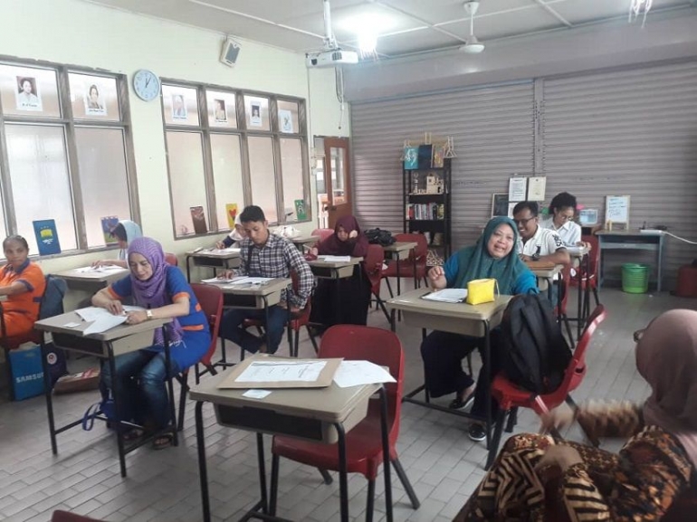 (Kelas Paket B PKBM Kuala Lumpur. Dokumentasi Pribadi).